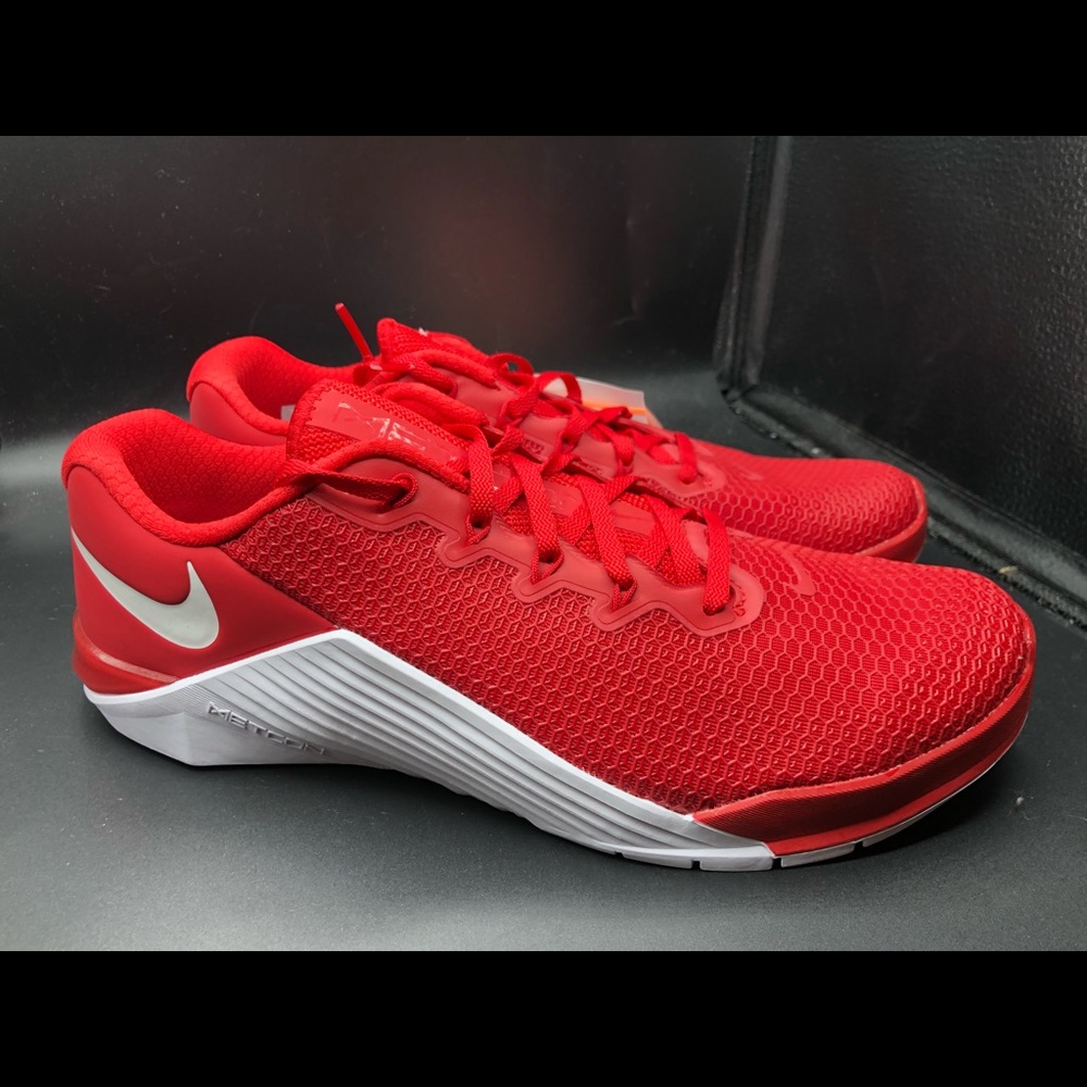 Nike Metcon 5 "University Red"